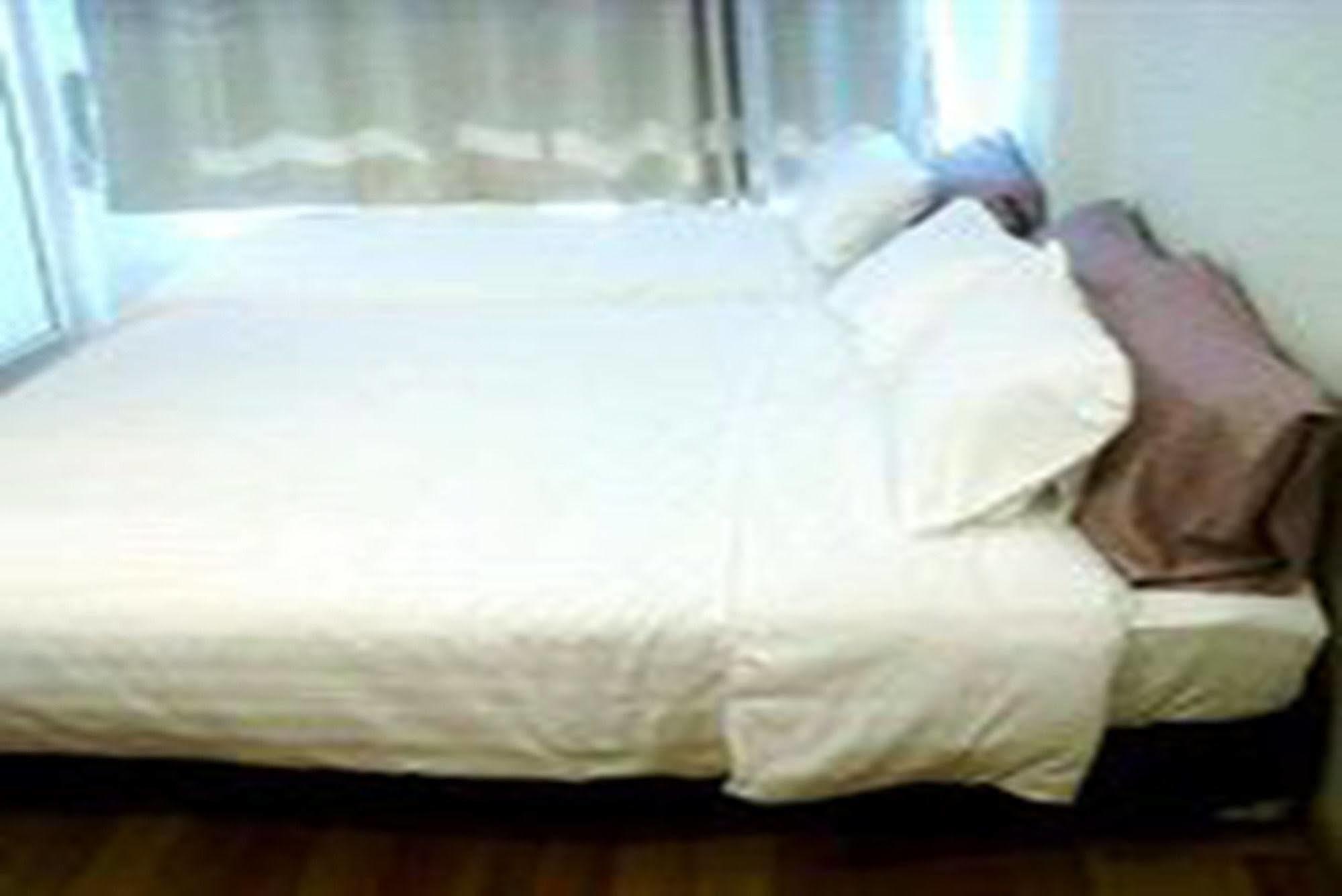 Nantra Silom Hotel Банкок Екстериор снимка
